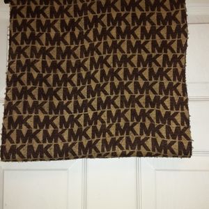 MICHAEL KORS SCARF